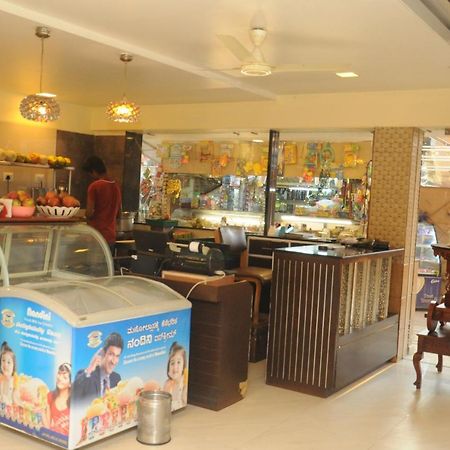 Suvarna Regency Hasszan Kültér fotó