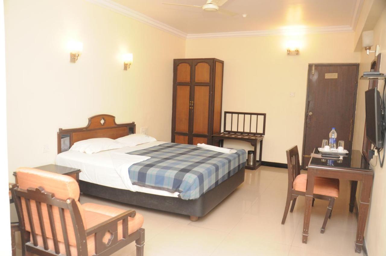 Suvarna Regency Hasszan Kültér fotó