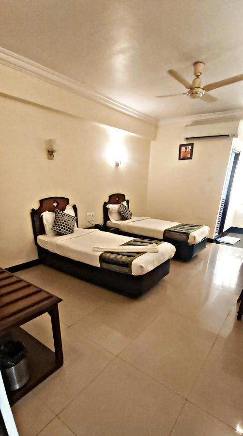 Suvarna Regency Hasszan Kültér fotó