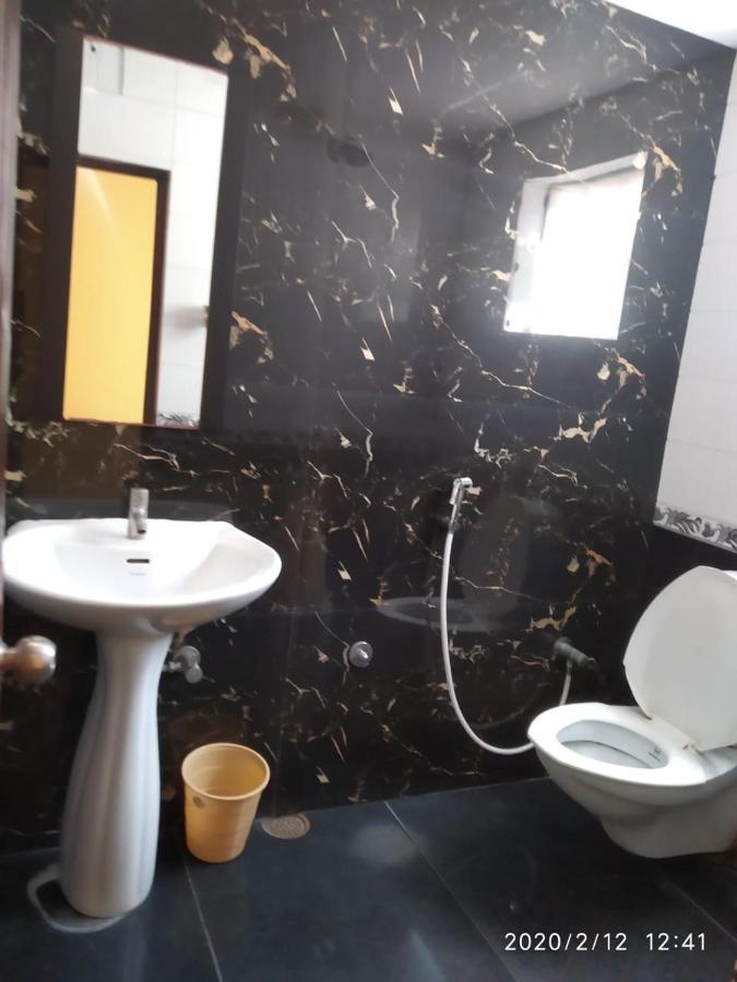 Suvarna Regency Hasszan Kültér fotó