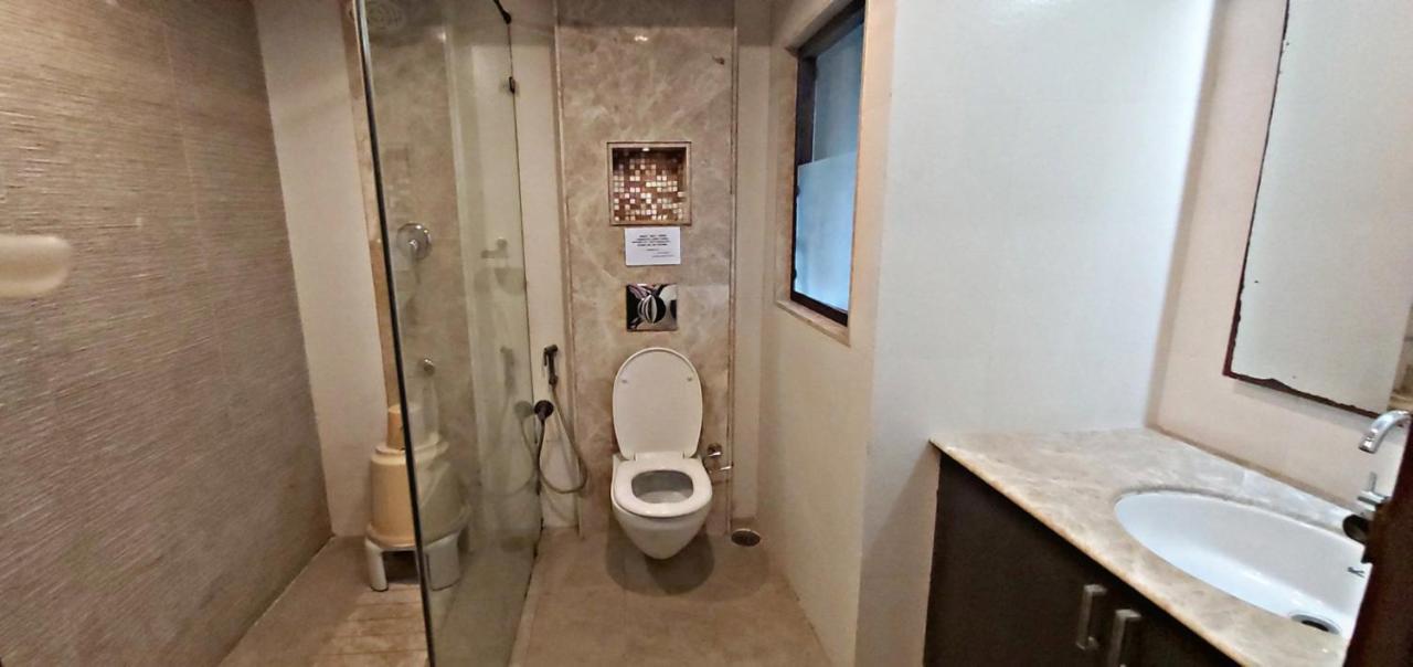 Suvarna Regency Hasszan Kültér fotó