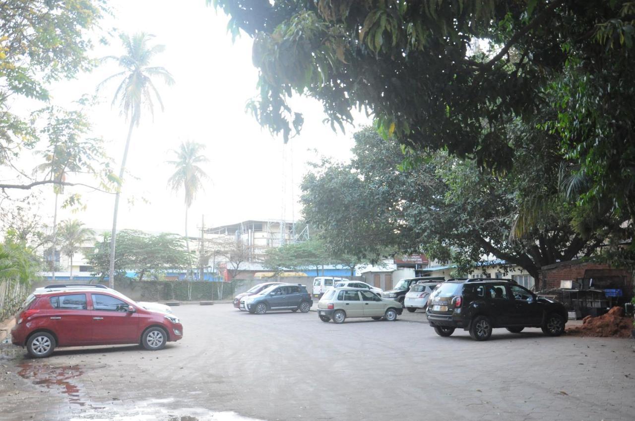 Suvarna Regency Hasszan Kültér fotó