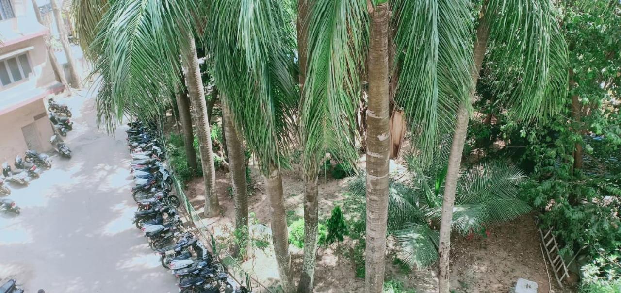 Suvarna Regency Hasszan Kültér fotó