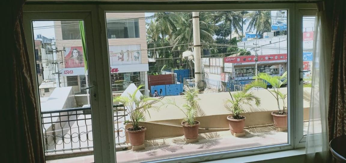 Suvarna Regency Hasszan Kültér fotó